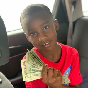 Meet your Posher, Teajay